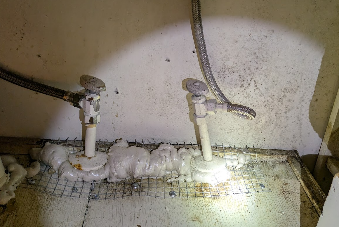 Mold inspection in Los Angeles property. Mold growth in HVAC ductwork.